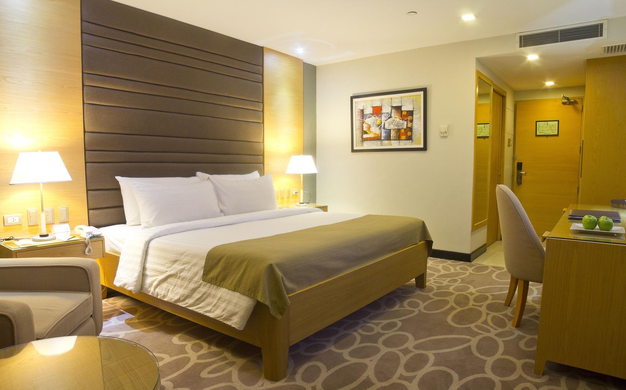 Berjaya Makati Hotel Μακάτι Εξωτερικό φωτογραφία